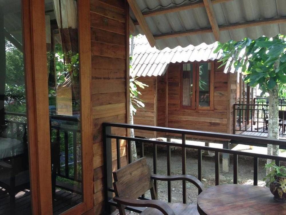 ホテル ランタ ハッピー ヒル Ko Lanta エクステリア 写真